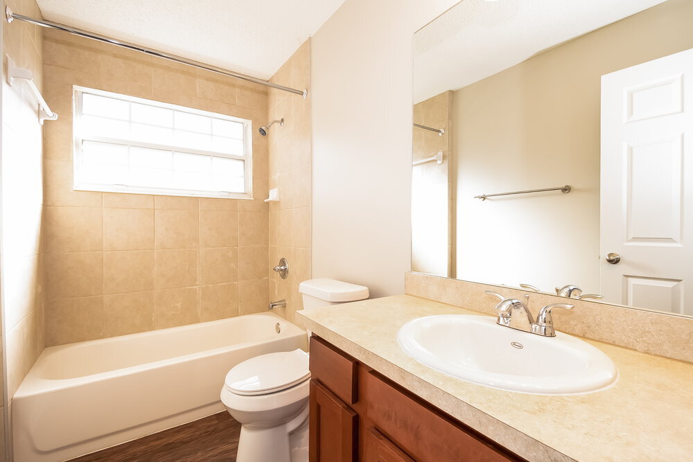 Building Photo - 1748 Northglen Cir