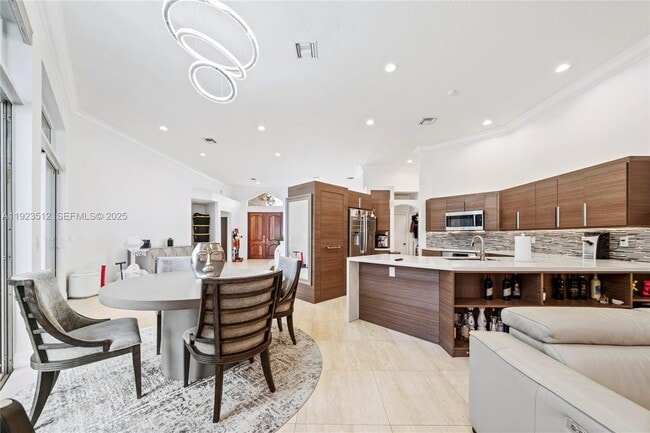 Building Photo - 2994 Oakbrook Dr