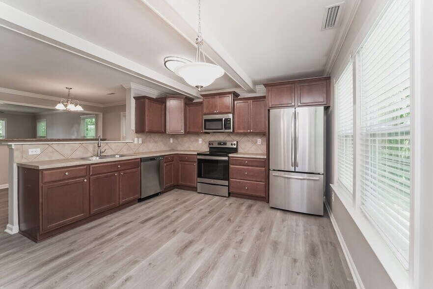 Building Photo - 1088 Joselynn Drive