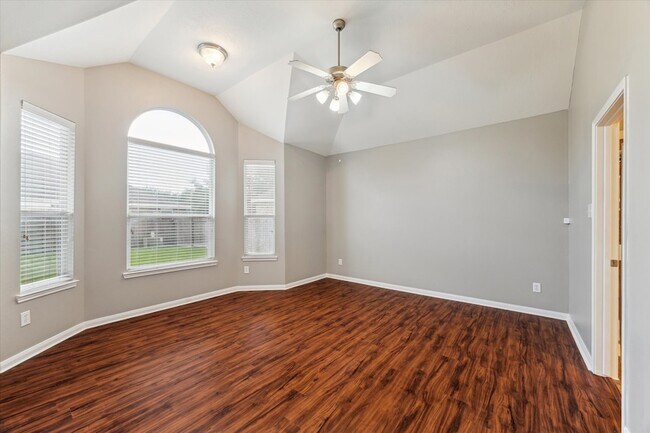 Building Photo - 3122 Schumann Oaks Dr