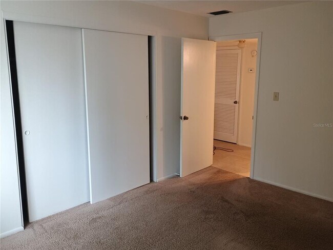 Building Photo - 175 Springwood Cir