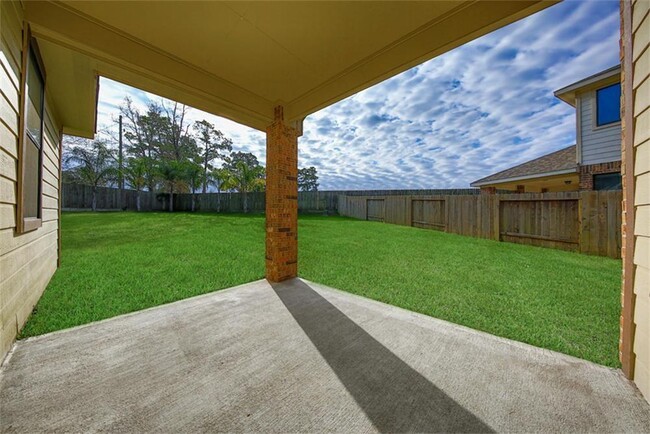 Building Photo - 25102 Andris Ln