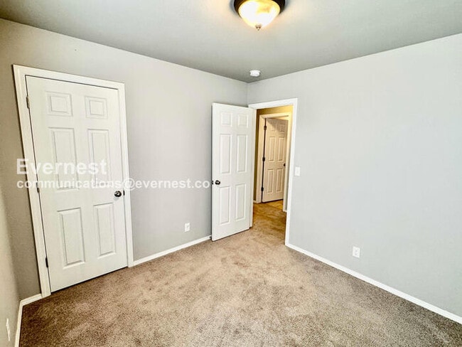 Building Photo - 6707 N 128th E Ave