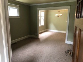 Building Photo - 10 Chandler St