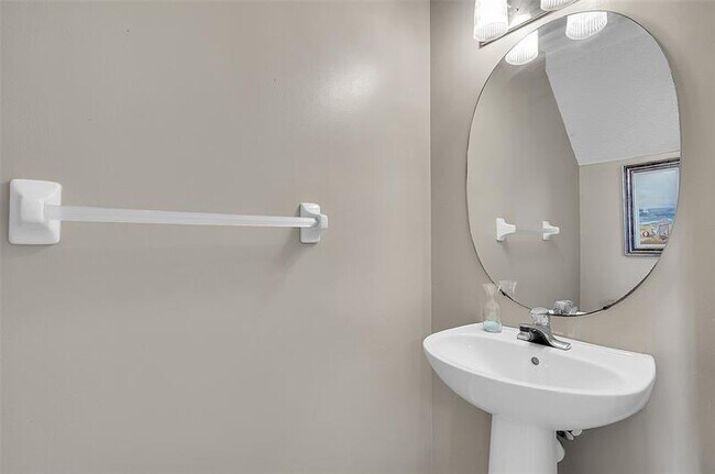 Building Photo - 50 Truman Dr