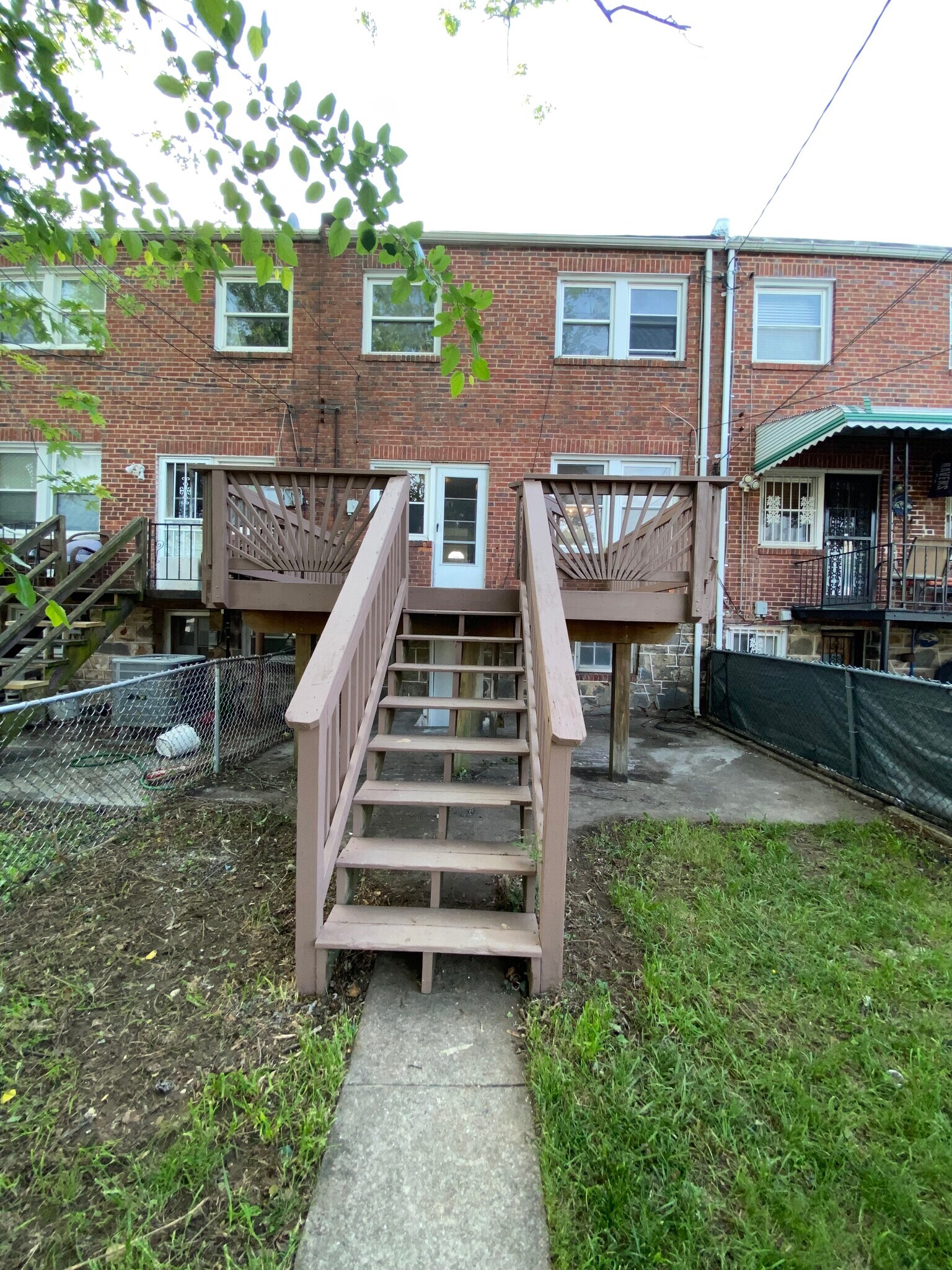 Building Photo - 41 N Kossuth St