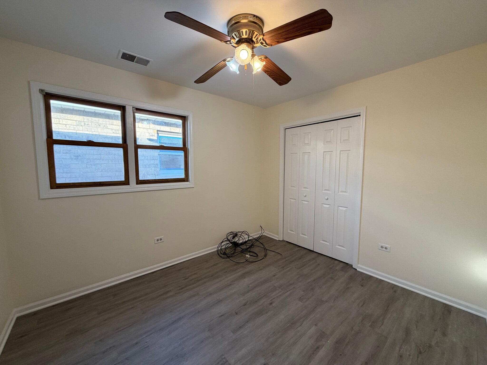 Building Photo - 6323 W Fullerton Ave