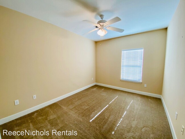 Building Photo - 3 br, 2.5 bath House - 11624 Tomahawk Cree...