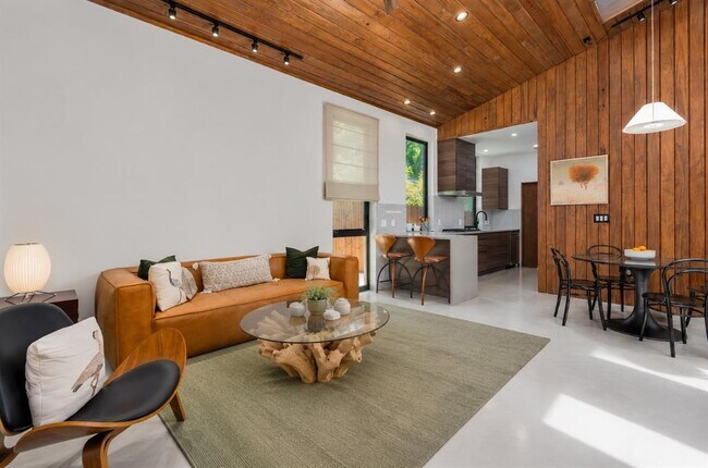 Building Photo - 10515 N Mopac Expy