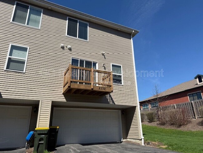Building Photo - 2372 Upland Rd