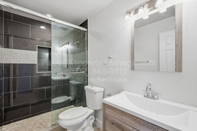 Building Photo - 207 E El Caminito Dr