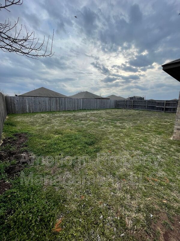 Building Photo - 13046 E 133rd Pl N