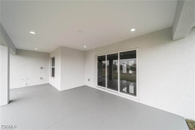 Building Photo - 317 NW 13th Terrace