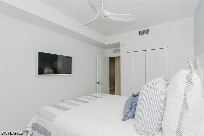 Building Photo - 5527 Double Eagle Cir