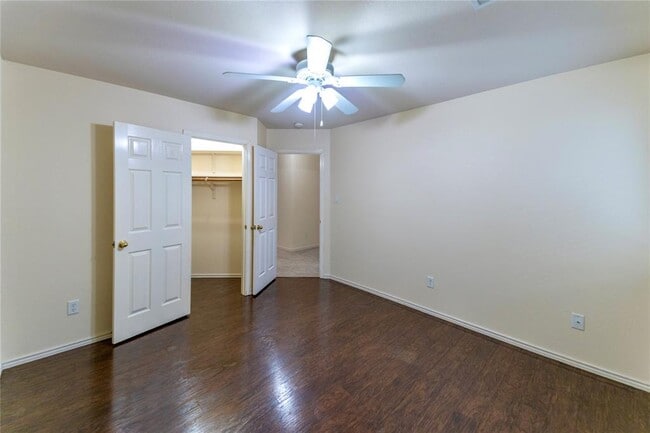 Building Photo - 1315 Lou Gehrig Ln