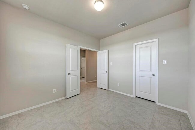 Building Photo - 1209 Goforth Rd