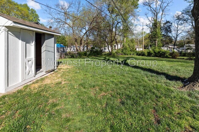 Building Photo - 1410 St Bernadette Ln