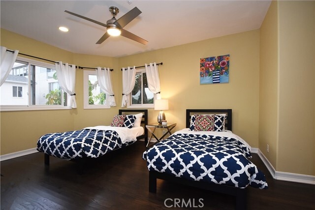 Building Photo - 300 16th St