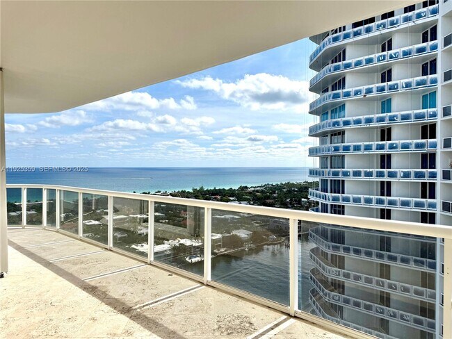 Building Photo - 3801 NE 207th St