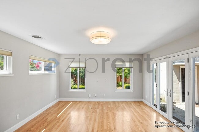 Building Photo - 1697 140th Ave