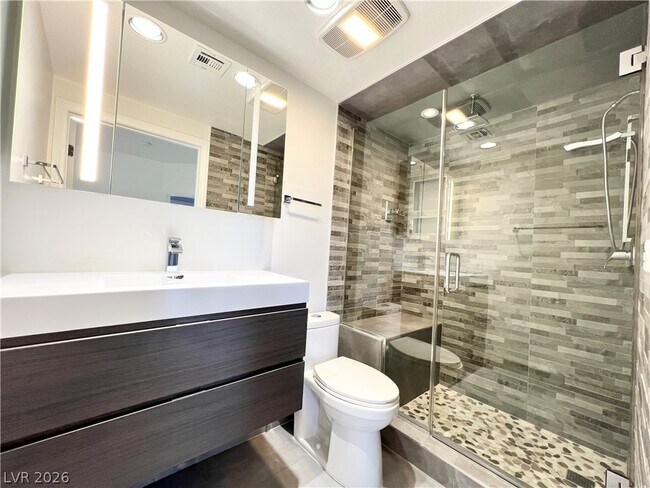 Building Photo - 6955 N Durango Dr