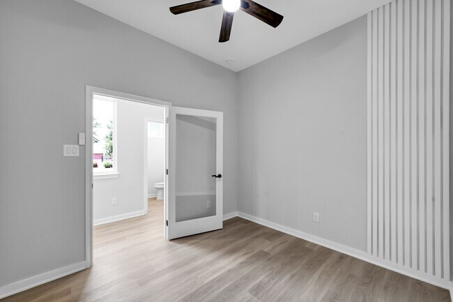 Building Photo - 14839 Spica Ct