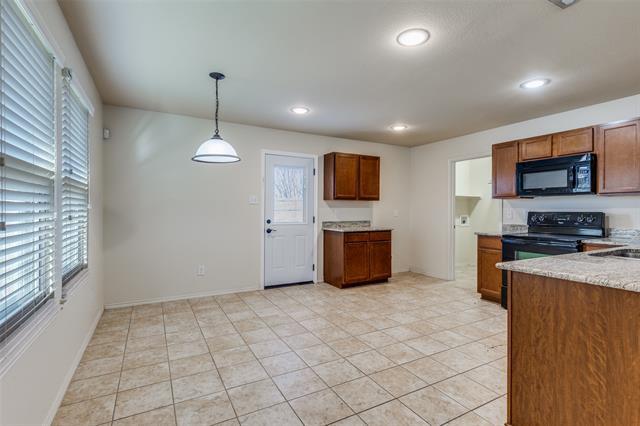 Building Photo - 16333 Severn Ln