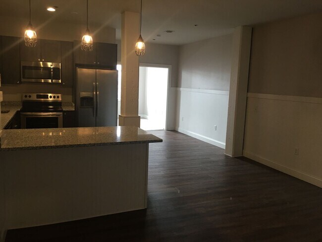 Building Photo - 238 N George St