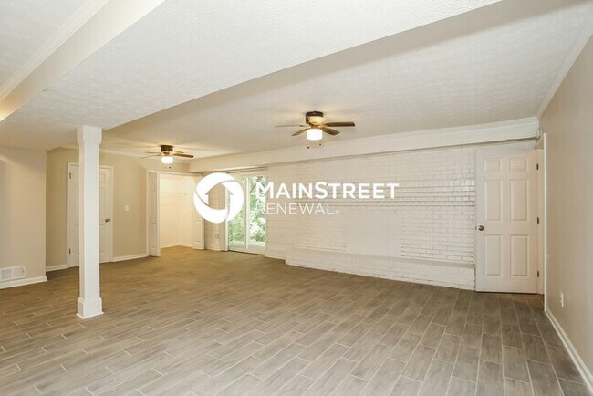 Building Photo - 3 Bedroom Pet-Friendly Home in Woodstock, GA with Main Street Renewal