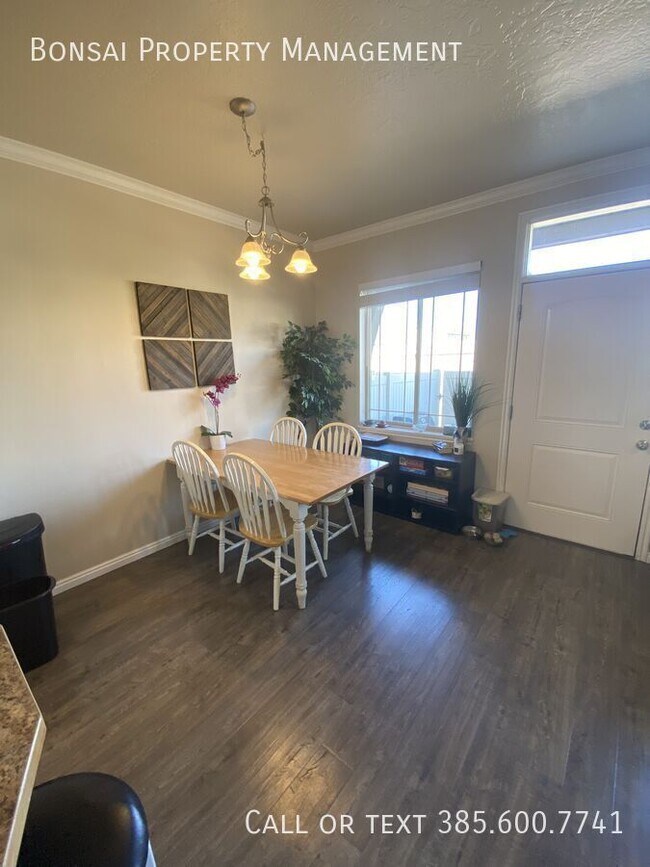 Building Photo - 603 E 60 S