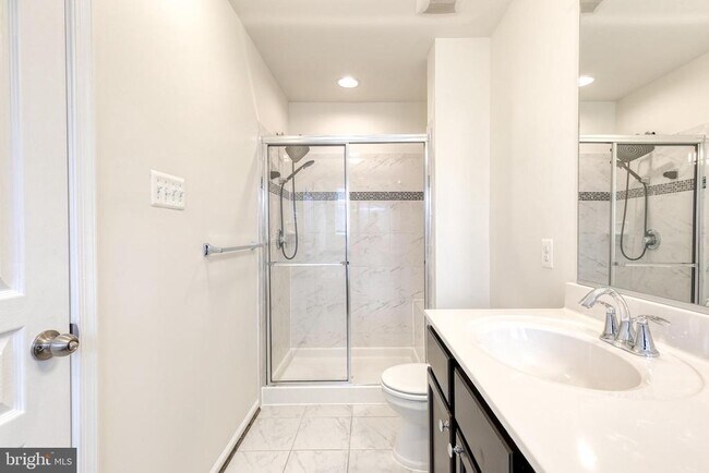 Building Photo - 1308 Ray Ln