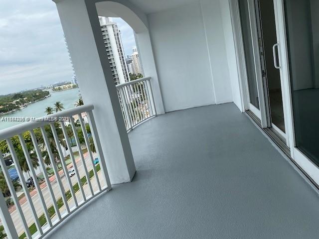 Building Photo - 5401 Collins Ave