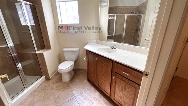 Building Photo - 2 Bedrooms, 2 Baths