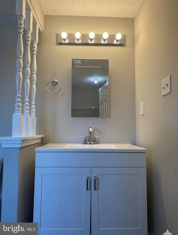 Building Photo - 7004 Hames Ct