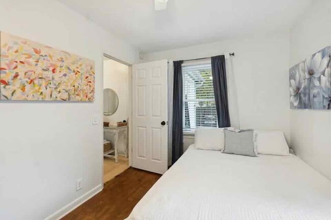 Building Photo - 503 Cornell Ave