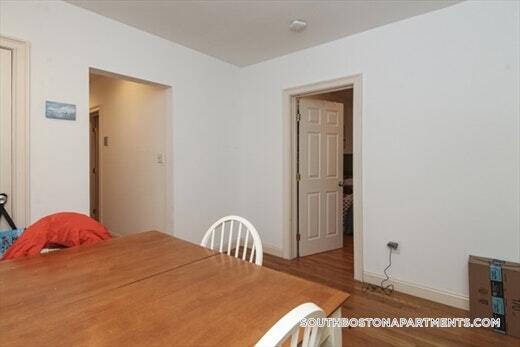 Building Photo - 162 L St