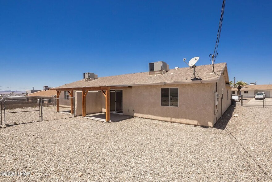 Building Photo - 3188 Desert View Ct