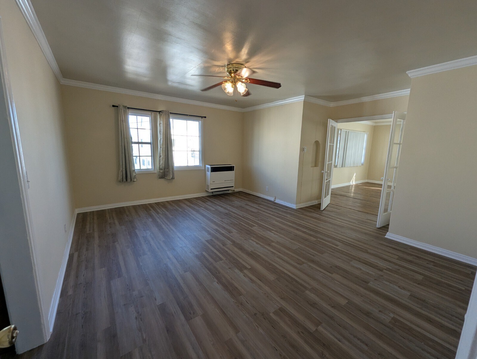 Building Photo - 1011 W 65th St