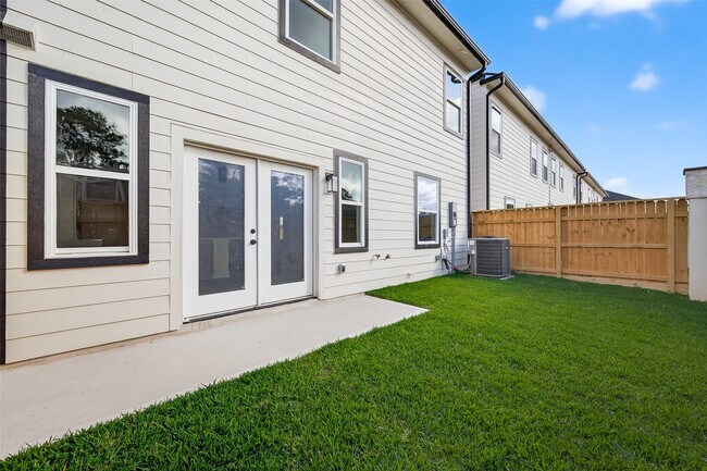 Building Photo - 12319 New Jordan Ln