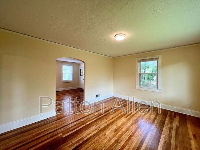 Building Photo - 145 Blanton St
