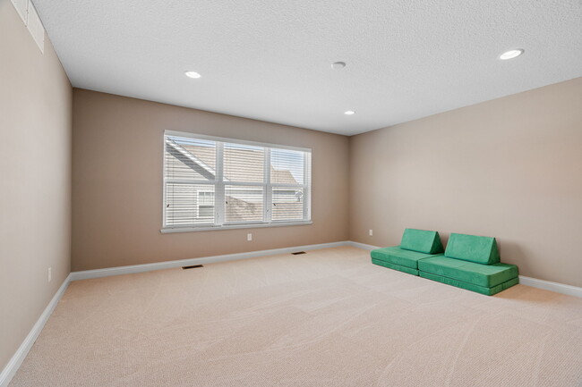 Building Photo - 965 Orchard Trail