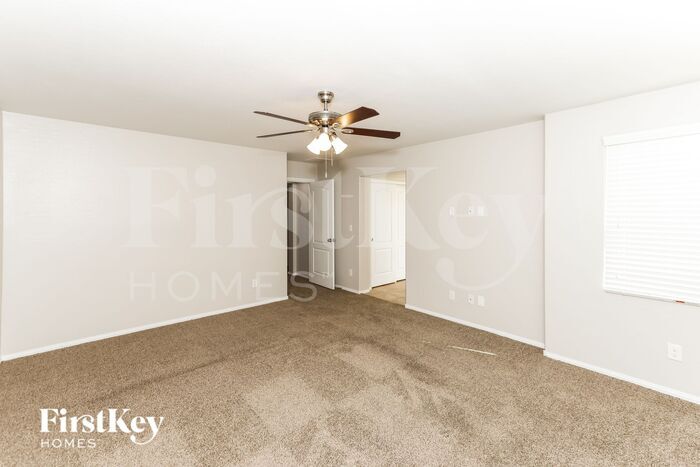 Building Photo - 6467 Kellyville Dr