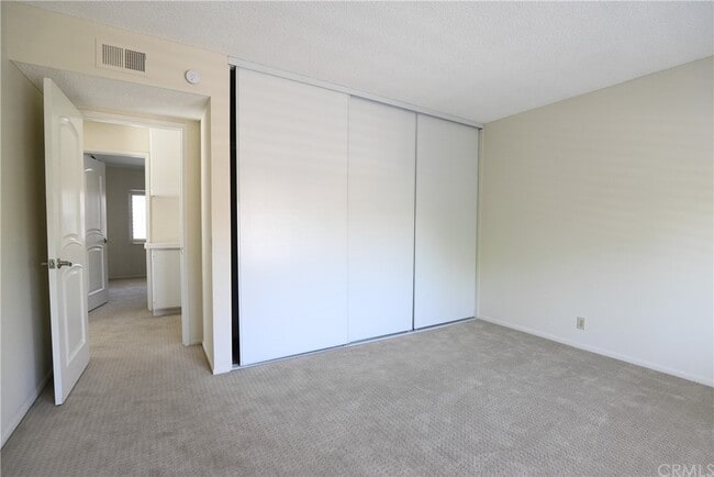 Building Photo - 8 Rosemary-