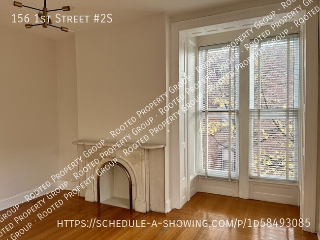 Building Photo - Elegant 1 Bedroom in Washington Park Neigh...