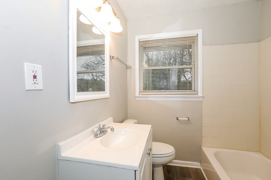 Building Photo - 627 Grayson Pkwy