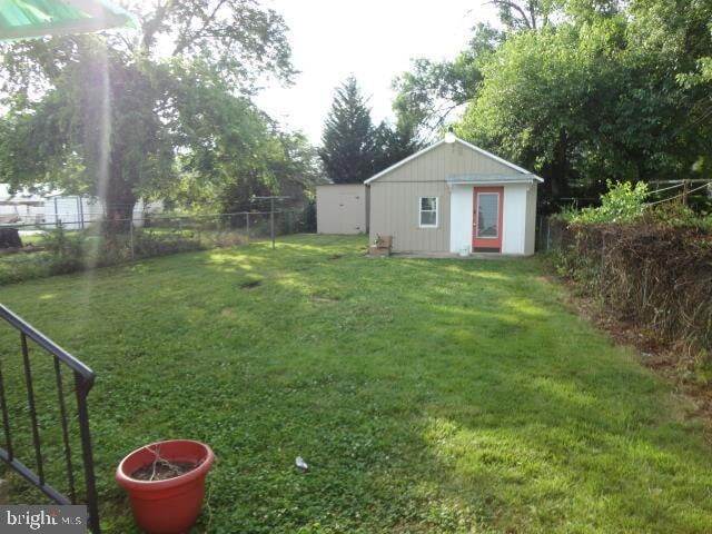 Building Photo - 411 Pelham St