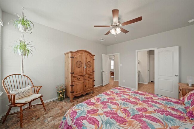 Building Photo - 7410 Arabian Moon Trail