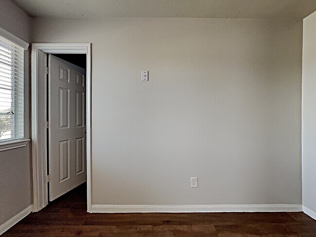 Building Photo - 21607 Nella Cir