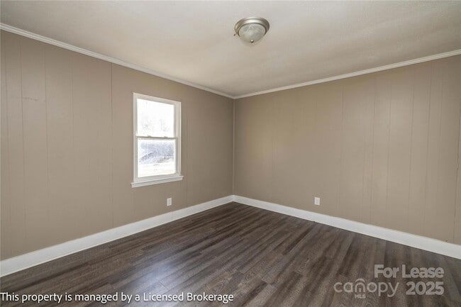 Building Photo - 117 Brentwood Dr