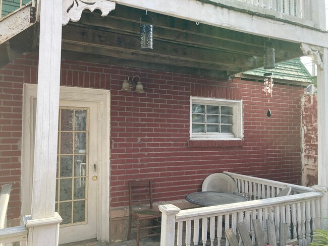 Building Photo - 101 E 36th St